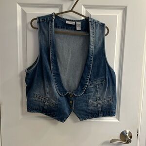 Chico’s size 2 (12-14 large) denim vest brass snap closure